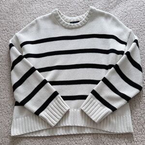 GAP White Crewneck Sweater with Black Stripes